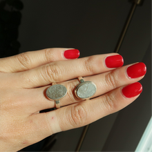 Load image into Gallery viewer, Meteor Silver and Platinum Ring From Sweden