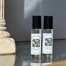 Load image into Gallery viewer, Vanilla Girl- Perfume oil