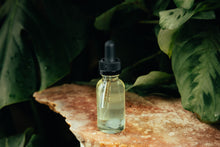 Load image into Gallery viewer, Copal Ritual Spell Oil