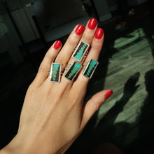 Load image into Gallery viewer, Blue Bottle Butterfly Butterfly Silver and Platinum Ring From Peru