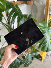 Load image into Gallery viewer, Tazama African American Tarot Deck with Guidebook - Modern Black Tarot Cards