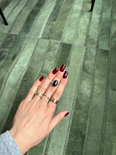 Load image into Gallery viewer, Psilomelane - Silver & Platinum Crystal Ring Size 5 USA Oval