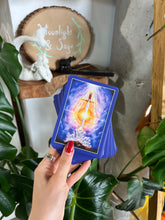 Load image into Gallery viewer, Oracle of the Angels - Healing Images & Messages from the Angelic Realm - Deck and Book Set