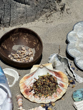 Load image into Gallery viewer, Eyes on Me Herbal Bath Salt Mix