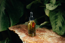 Load image into Gallery viewer, Lucky Girl Ritual Spell Oil