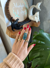 Load image into Gallery viewer, Sterling Silver Antique Ring Size 6.5 (ONLY 1 IN STOCK)