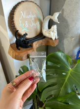 Load image into Gallery viewer, Sterling Silver Antique Ring Size 8 (ONLY 1 IN STOCK)