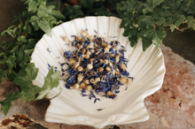 Load image into Gallery viewer, Cornflower Herb 1 Oz