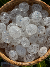 Load image into Gallery viewer, Crackle Quartz Crystal Tumble
