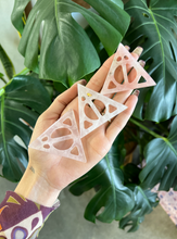 Load image into Gallery viewer, Rose Quartz Deadly Hallows Symbol Crystal Carving