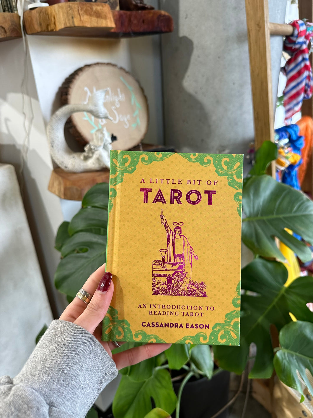 A Little Bit of Tarot: An Introduction to Reading Tarot