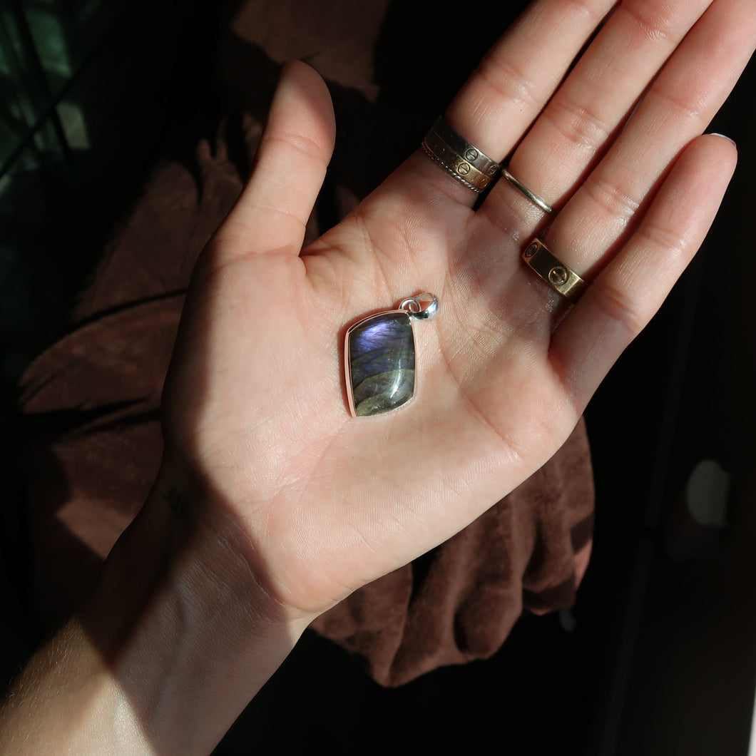 Purple Labradorite Silver & Platinum Pendant From Canada