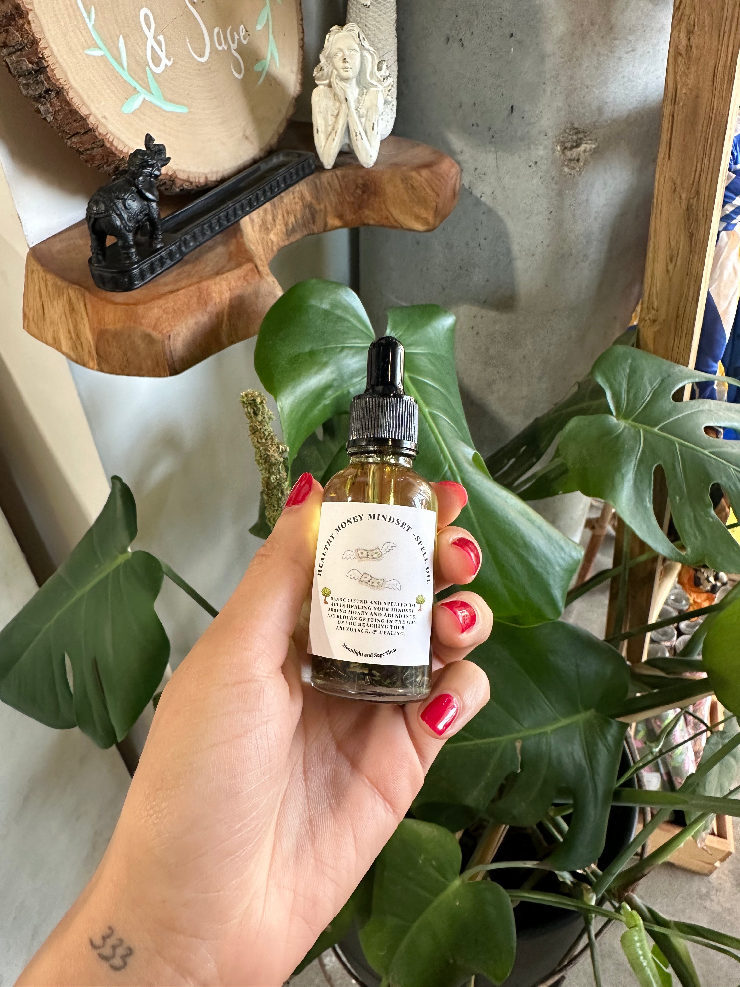 Healthy Money Mindset Ritual Spell Oil