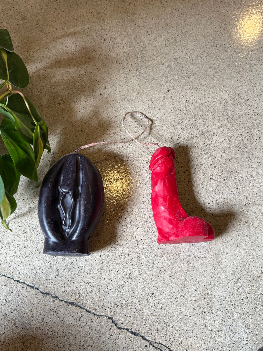 Sexual Cord Cutting - Red Male, Black Female Candle