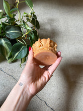 Load image into Gallery viewer, Crown Candle - Gold
