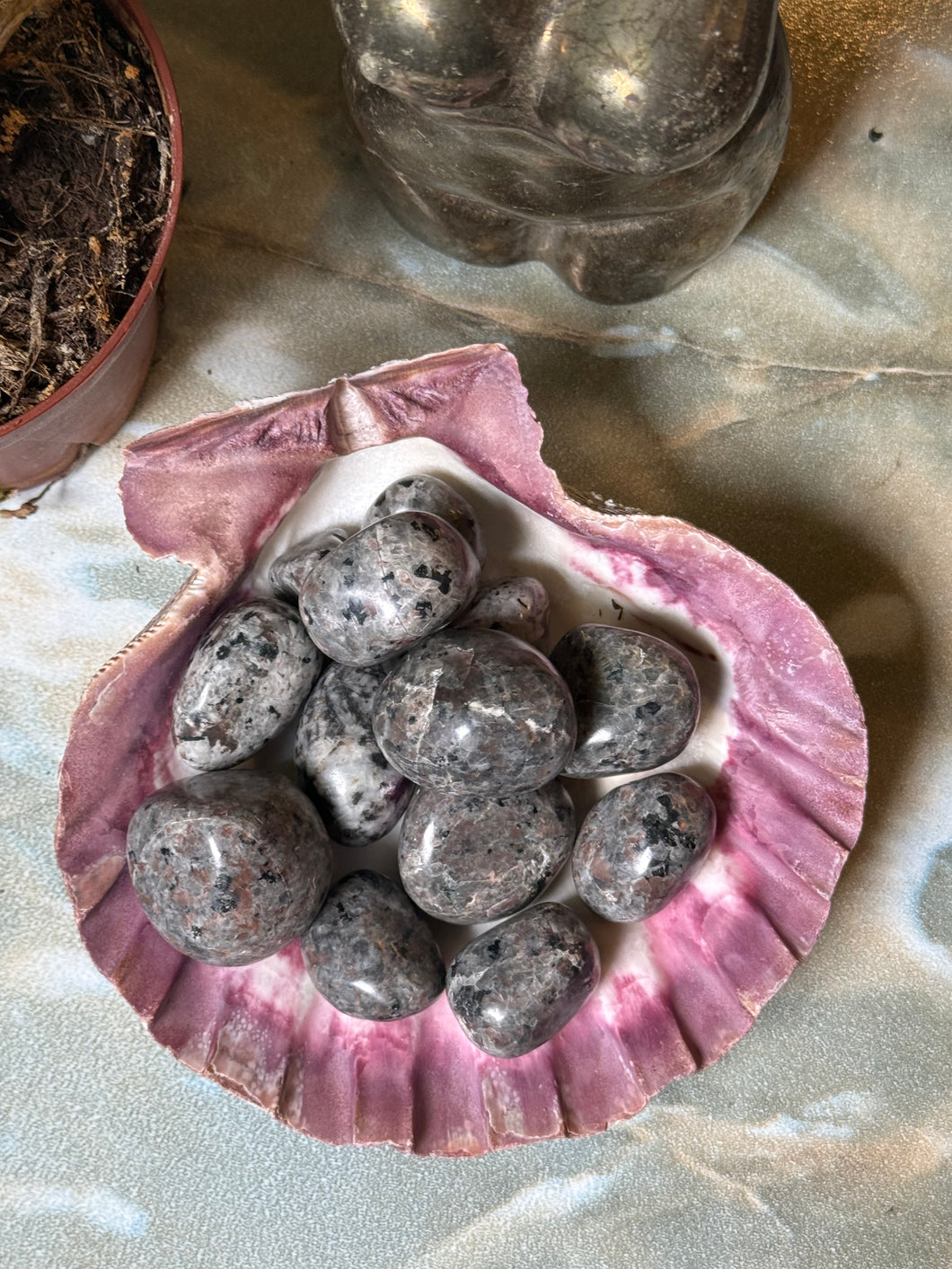 Yooperlite Crystal Tumble