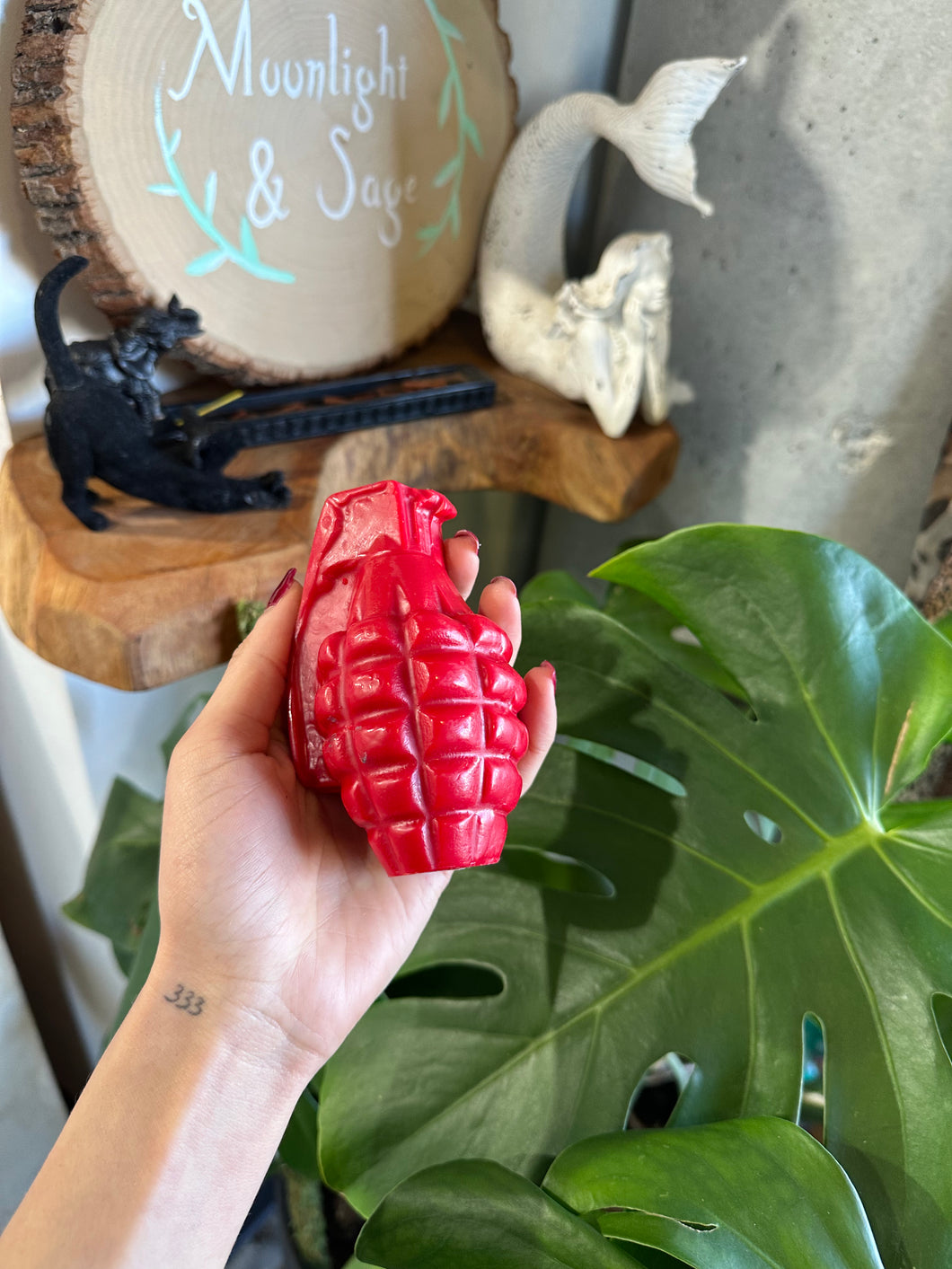 Red Blockbuster - Grenade Candle