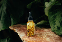 Load image into Gallery viewer, Licorice Root Spell Oil
