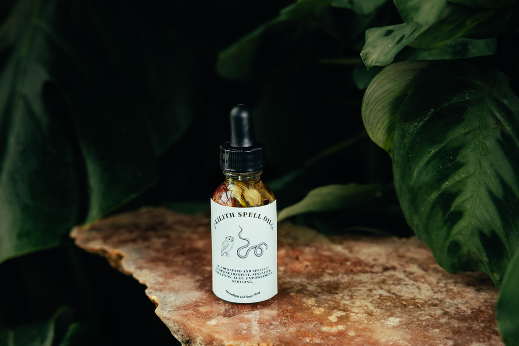 Lilith Ritual Spell Deity Oil (Feminine Identity, Sexuality, Liberation, Lust)