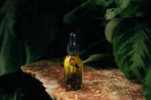 Load image into Gallery viewer, Obsession Ritual Spell Oil
