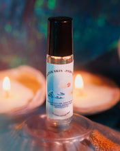 Load image into Gallery viewer, Salt Water Skin - Perfume Oil
