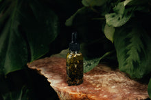Load image into Gallery viewer, Shut Up Ritual Spell Oil
