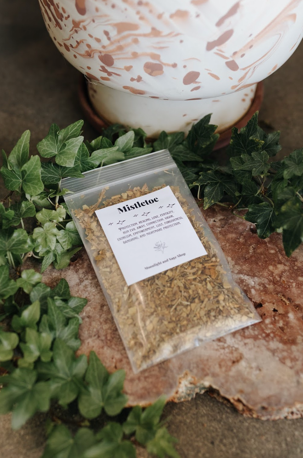 Mistletoe Herb (Protection, Healing, Connection, Lust, Forgiveness, Banishing)