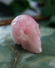 Load image into Gallery viewer, Rose Quartz Skull Medium
