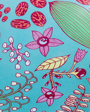 Load image into Gallery viewer, Poisonous Plants &amp; How to Spot Them by Uncle Sam

